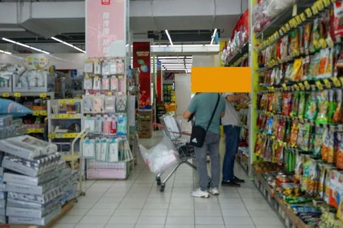 溫江廠門口的青島啤酒與紅旗連鎖酒類批發(fā)攻略